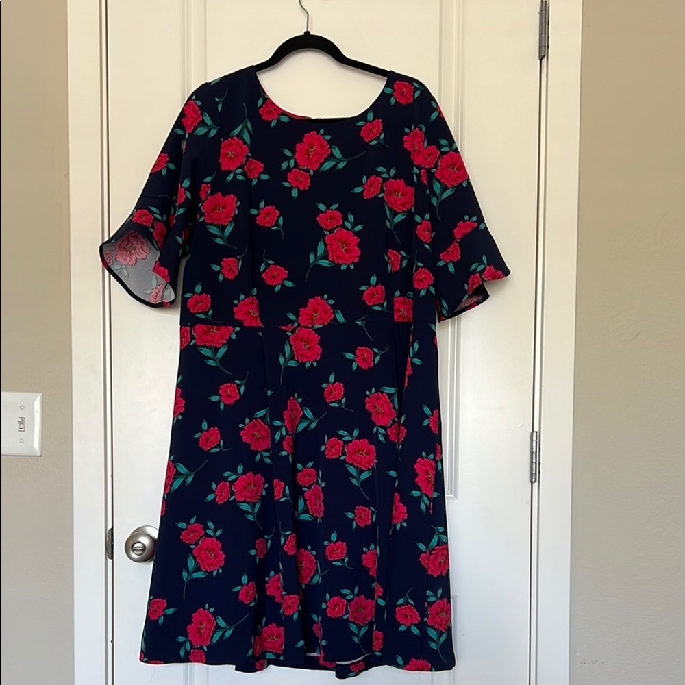 Eloquii Drapper James Nacy Blue Floral Fit & Flare Dress Flowers Flutter Size 20